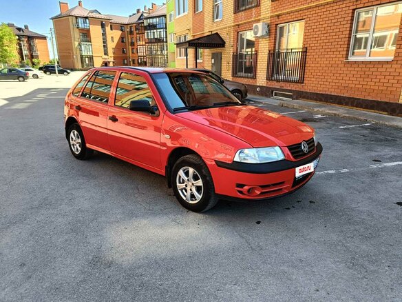 2005 Volkswagen Pointer, красный, 235000 рублей