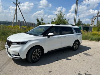 2021 Kia Carnival IV, белый, 4150000 рублей, вид 1