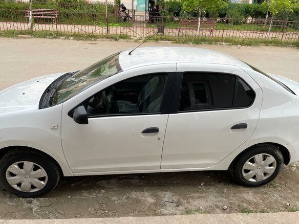 2018 Renault Logan II, белый, 480000 рублей - вид 2
