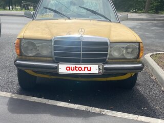 1979 Mercedes-Benz W123 200, жёлтый, 350000 рублей, вид 1