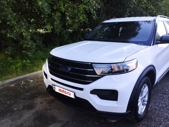 2019 Ford Explorer VI, белый, 2600000 рублей - вид 2