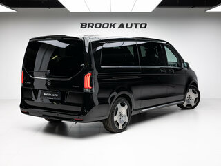 2026 Mercedes-Benz V-Класс Extra Long 300 d экстра длинный III (W447) Рестайлинг 2, чёрный, 16990000 рублей, вид 4