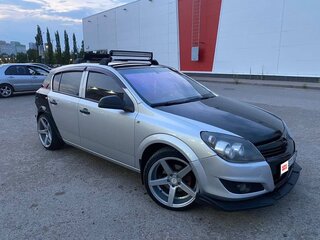 2013 Opel Astra H Рестайлинг, серебристый, 550000 рублей, вид 1
