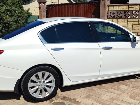 2013 Honda Accord IX, белый, 1700000 рублей, вид 5
