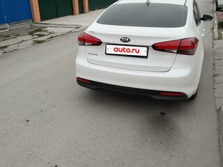 2016 Kia Forte II Рестайлинг, белый, 1350000 рублей, вид 3