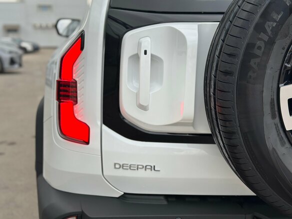 2025 Changan Deepal G318 I, белый, 5650000 рублей - вид 5