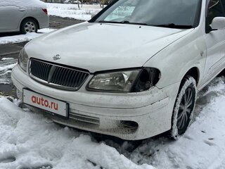 2001 Nissan Bluebird Sylphy I (G10), белый, 380000 рублей, вид 4