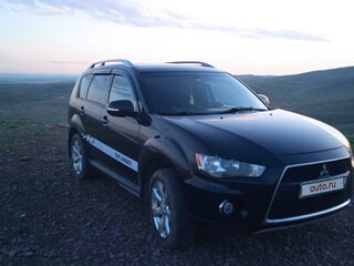 2010 Mitsubishi Outlander II Рестайлинг, чёрный, 1300000 рублей, вид 4