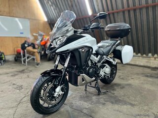 2015 Honda VFR 800X (Crossrunner), белый, 810000 рублей, вид 2