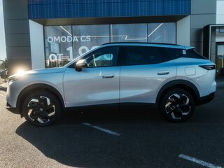 2026 Omoda C7, серый, 3099000 рублей, вид 4