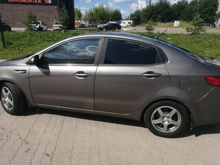 2011 Kia Rio 5-speed III, серый, 680000 рублей, вид 4