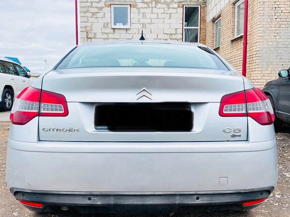 2011 Citroen C5 II, серебристый, 650000 рублей - вид 1