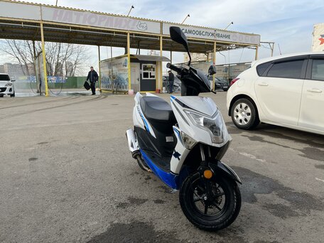 2021 Regulmoto Eagle 50, белый, 70000 рублей, вид 1