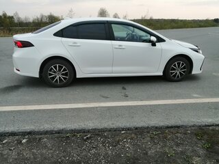 2020 Toyota Corolla XII (E210), белый, 2000000 рублей, вид 2