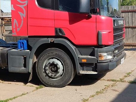 2006 Scania P-series, красный, 4000000 рублей, вид 1