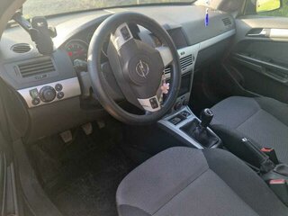 2011 Opel Astra H Рестайлинг, чёрный, 630000 рублей, вид 5