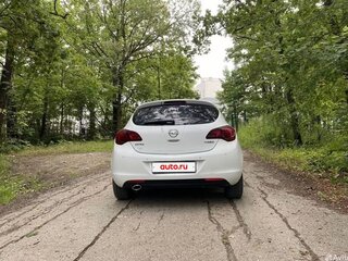 2011 Opel Astra J, белый, 650000 рублей, вид 2