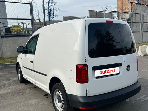 2016 Volkswagen Caddy IV, оранжевый, 1054000 рублей - вид 6