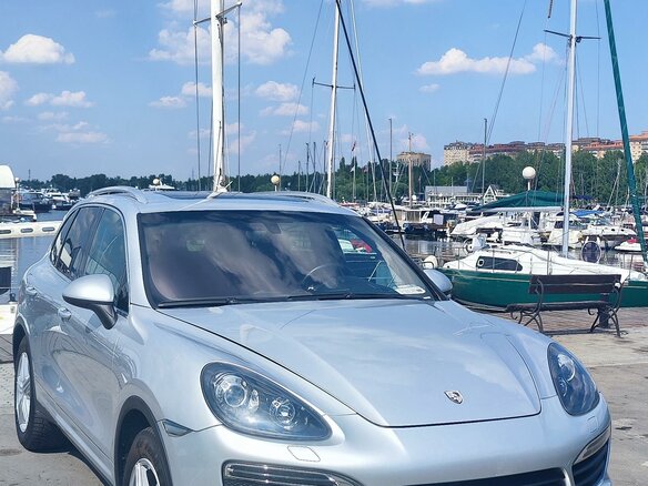 2010 Porsche Cayenne S II (958), серебристый - вид 1