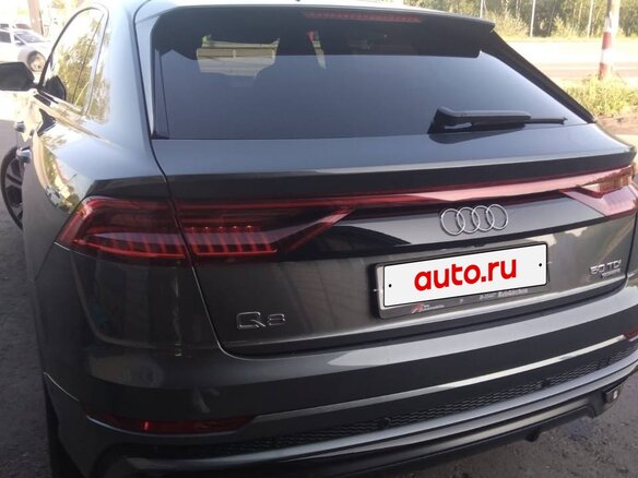 2019 Audi Q8 50 TDI I (4M), серый, 7700000 рублей - вид 5