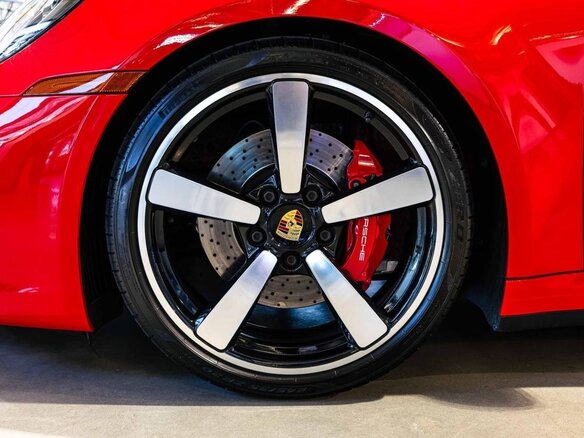 2022 Porsche 911 Carrera 4S VIII (992), красный, 22246671 рублей - вид 7