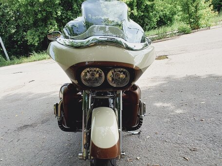 2010 Harley-Davidson CVO Road Glide, бежевый, 1400000 рублей, вид 2