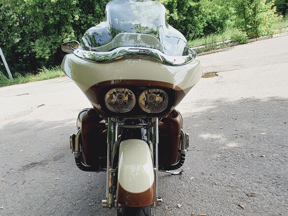 2010 Harley-Davidson CVO Road Glide, бежевый, 1400000 рублей - вид 1