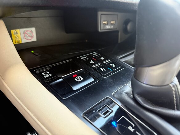 2021 Lexus RX 300 IV Рестайлинг, коричневый, 4350000 рублей - вид 16