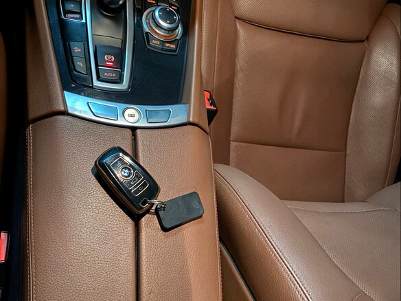 2012 BMW 5 серии 530d xDrive VI (F10/F11/F07), серый - вид 16