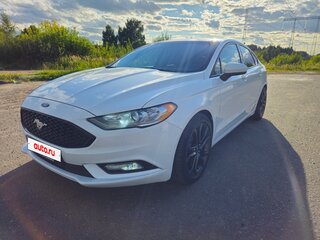 2016 Ford Fusion (North America) II Рестайлинг, белый, 2400000 рублей, вид 1
