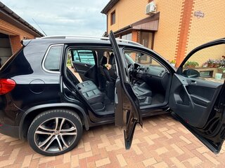2011 Volkswagen Tiguan I, чёрный, 2100000 рублей, вид 4