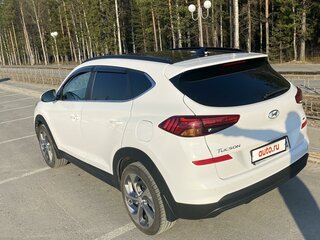 2018 Hyundai Tucson III Рестайлинг, белый, 2250000 рублей, вид 4