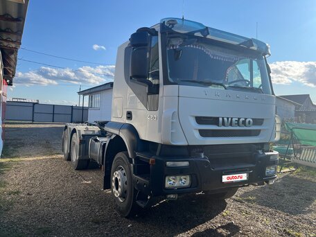 2011 Iveco Trakker, белый, 3400000 рублей, вид 3