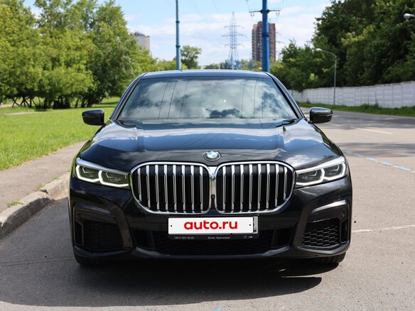 2020 BMW 7 серии 730d xDrive VI (G11/G12) Рестайлинг, чёрный, 9000000 рублей - вид 4