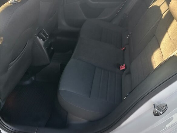 2014 Skoda Octavia III (A7), белый, 1580000 рублей - вид 9