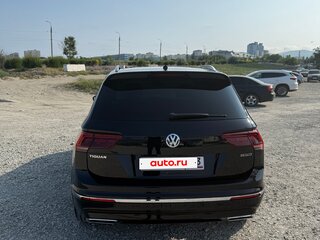 2019 Volkswagen Tiguan II, чёрный, 3100000 рублей, вид 5
