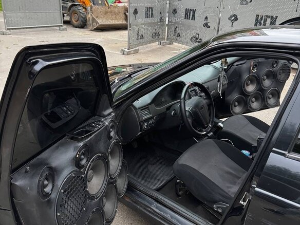 2008 Lada (ВАЗ) Priora I, чёрный, 280000 рублей - вид 17