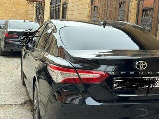 2018 Toyota Camry VIII (XV70), чёрный, 2500000 рублей, вид 5