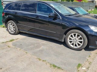 2010 Mercedes-Benz R-Класс 350 Long I Рестайлинг 2, чёрный, 2000000 рублей, вид 3