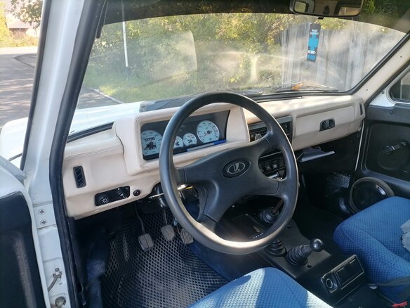 2005 Lada (ВАЗ) 2121 (4x4) I Рестайлинг, белый, 290000 рублей - вид 13