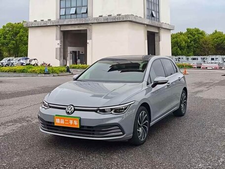 Volkswagen Golf VIII