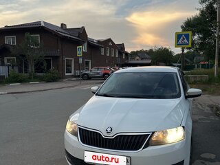 2019 Skoda Rapid I Рестайлинг, белый, 1100000 рублей, вид 1