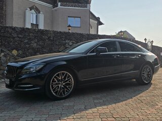 2013 Mercedes-Benz CLS 350 II (C218), чёрный, 2390000 рублей, вид 2