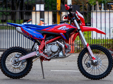 2025 Apollo Tracker 125LE, красный, 99900 рублей, вид 4