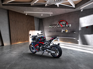 2025 BMW M 1000 R, чёрный, 3500000 рублей, вид 4