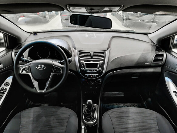 2015 Hyundai Solaris I Рестайлинг, серый - вид 13