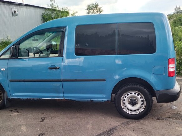 2010 Volkswagen Caddy III Рестайлинг, синий - вид 3