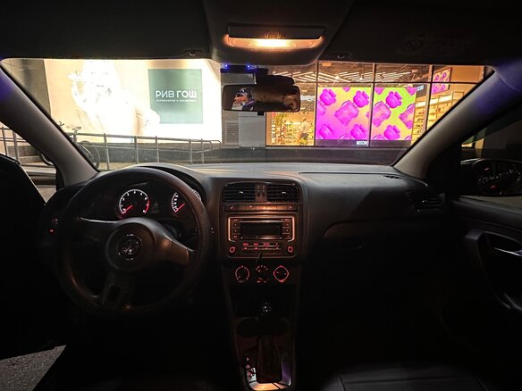 2015 Volkswagen Polo V, белый, 750000 рублей - вид 7
