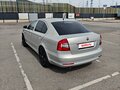 2012 Skoda Octavia II (A5) Рестайлинг, серебристый, 890000 рублей - вид 2