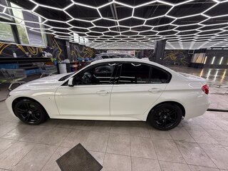 2017 BMW 3 серии 320i xDrive VI (F3x) Рестайлинг, белый, 2300000 рублей, вид 4